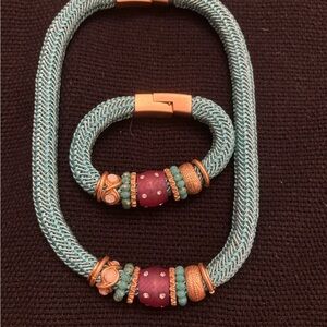 Elegant Turquoise and Gold Jewelry Set